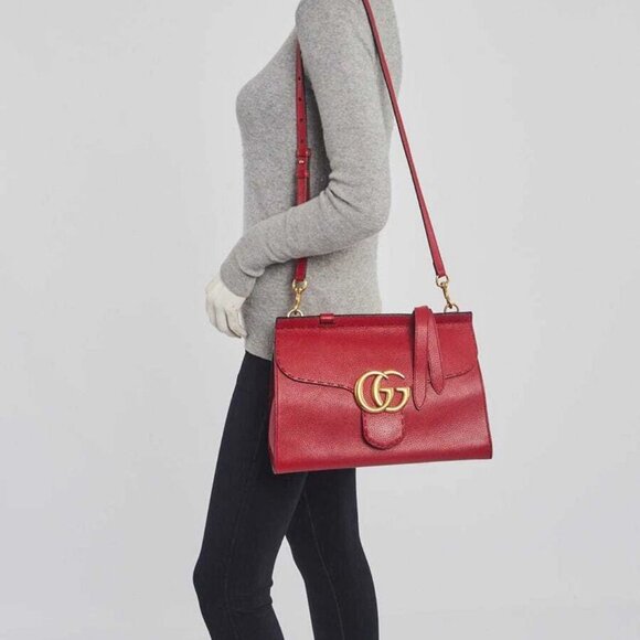 Gucci Red Pebbled Leather Marmont Top Handle Bag - Picture 2 of 12